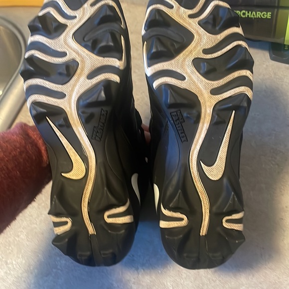 Size 10 football cleats Nike Force main image 4